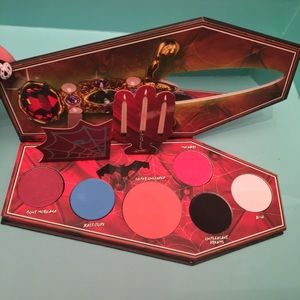 Elvira eyeshadow palette - Lunatick Cosmetics